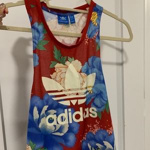 Adidas Tank, Size S